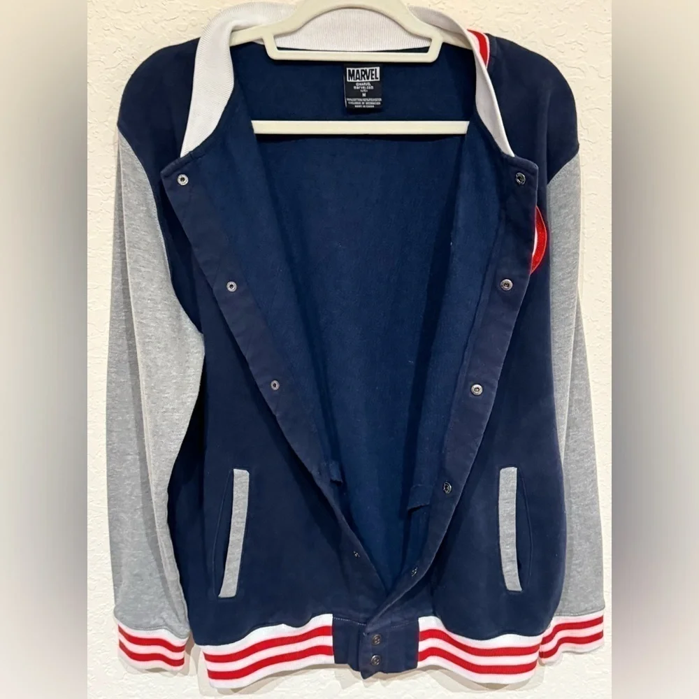 Marvel Captain America Red White Blue Gray Sleeves Varsity Jacket Men’s Size M
